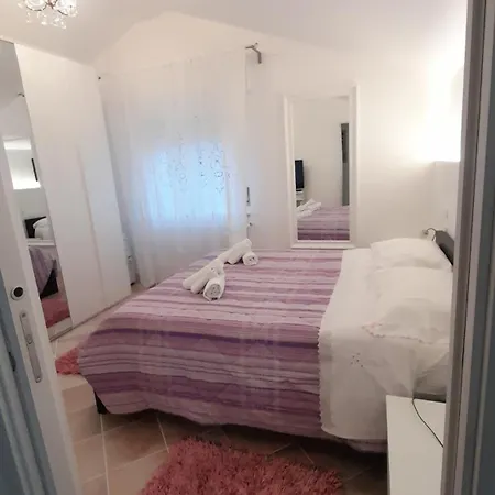Sotto I Lucernai Apartment Cagli